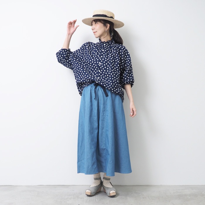 美品 NARU 花柄刺繍 フリル襟 ドルマンシャツ 美品 NARU 花柄刺繍 フリル襟 ドルマンシャツ - メルカリ