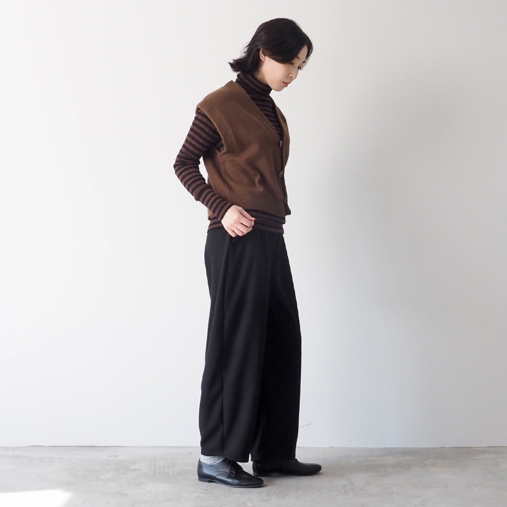 NARU(ナル) タスマニアラム クロップドカーディーベスト 668600