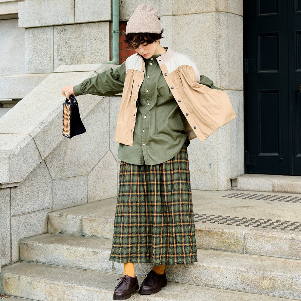 NARU(ナル) 30ビエラワッシャー フリルネックシャツ 665856