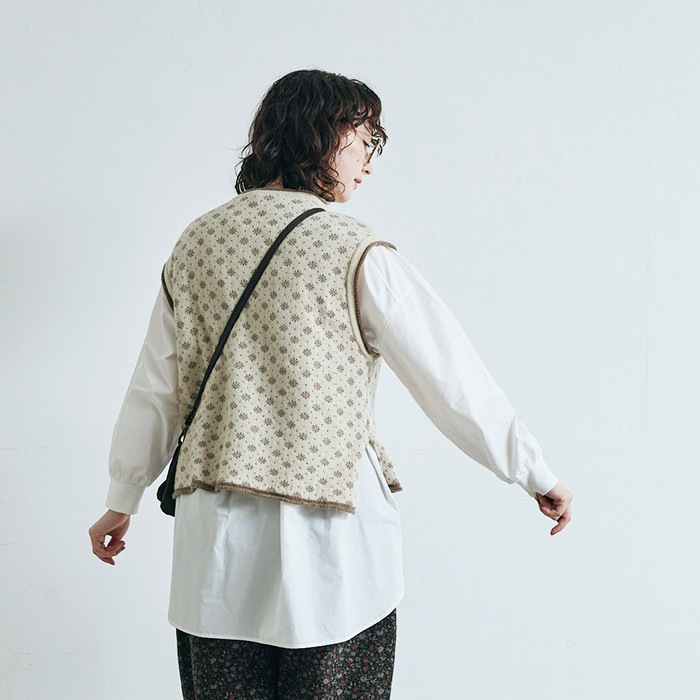 NARU(ナル) IASON 雪柄ニットベスト 650660