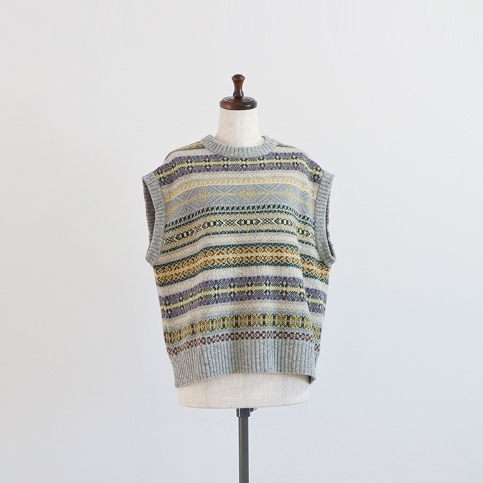 NARU(ナル) リシェス フェアアイル柄 ニットベスト 652710