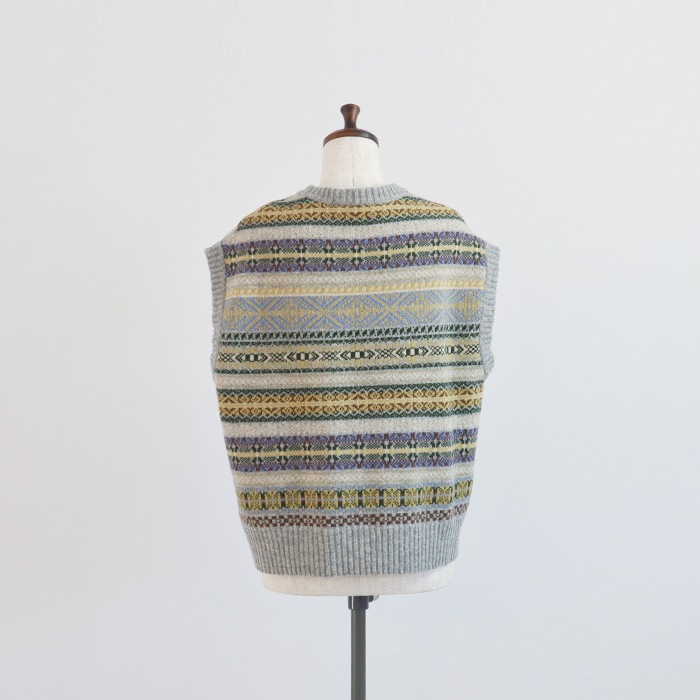 NARU(ナル) リシェス フェアアイル柄 ニットベスト 652710