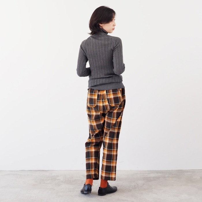 新色入荷！NARU(ナル） コットンランダムリブニットタートル 650701