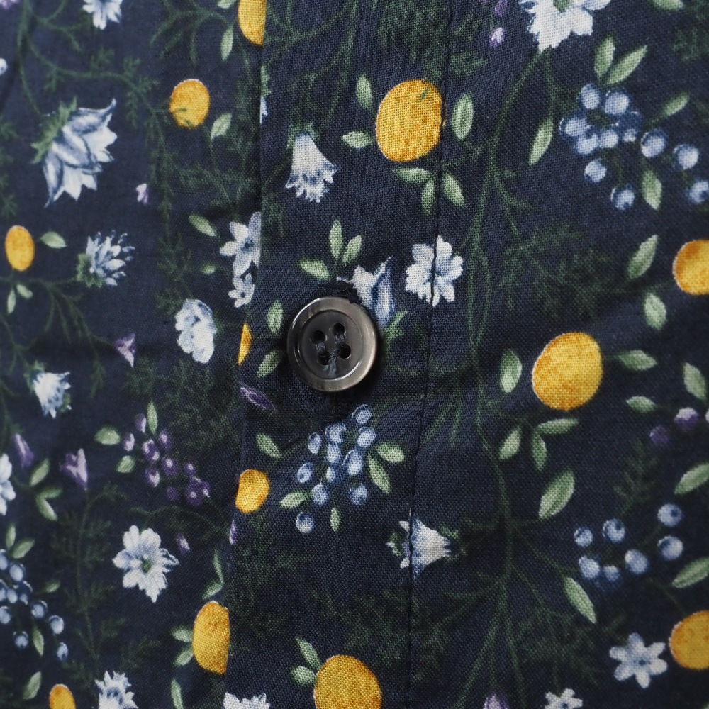 NARU(ナル) 木の実柄ローン ギャザーシャツ 665836