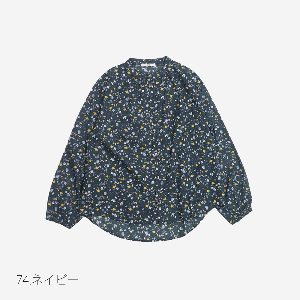 NARU(ナル) 木の実柄ローン ギャザーシャツ 665836