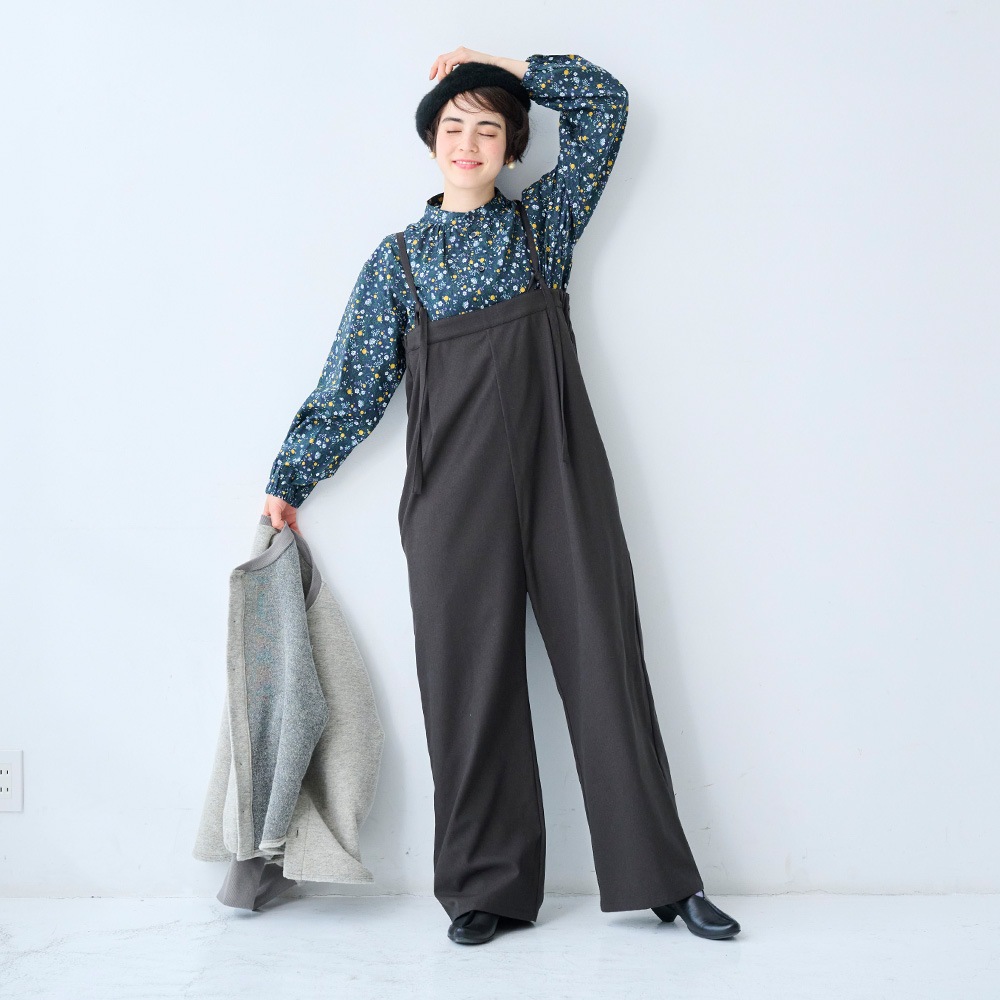 NARU(ナル) 木の実柄ローン ギャザーシャツ 665836