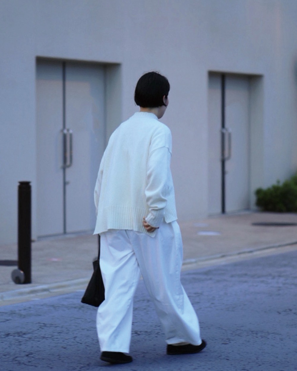 【aiさんコラボ】NARU(ナル) ポリエステルコットンツイルストレッチ コクーンパンツ