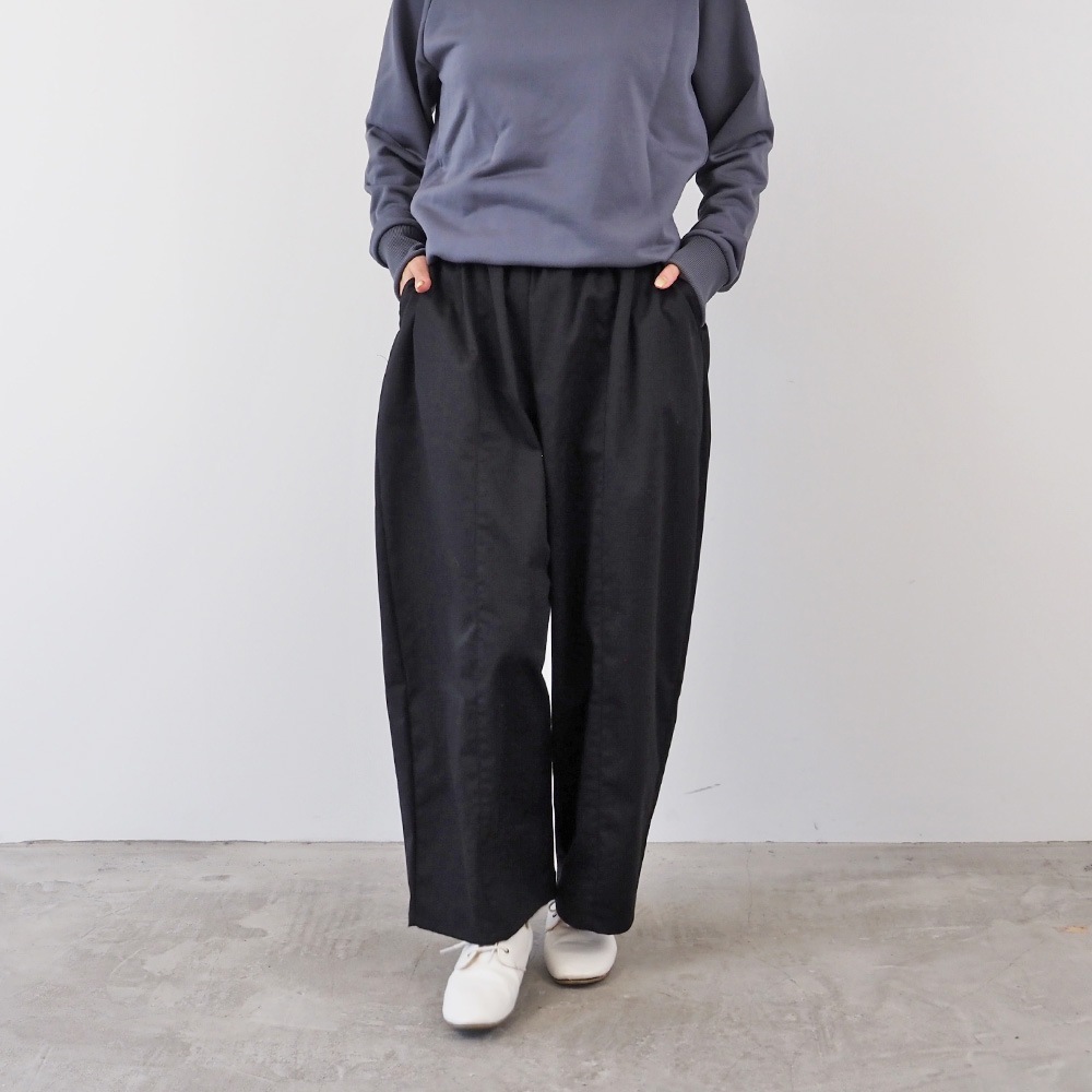 【aiさんコラボ】NARU(ナル) ポリエステルコットンツイルストレッチ コクーンパンツ