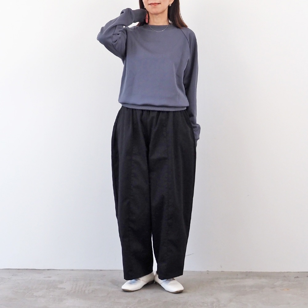 【aiさんコラボ】NARU(ナル) ポリエステルコットンツイルストレッチ コクーンパンツ