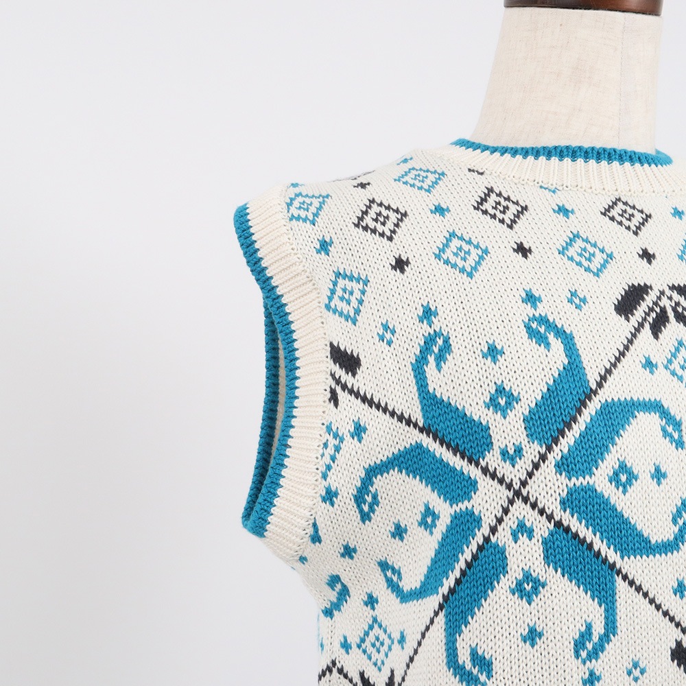 NARU(ナル) コンパクトヤーン 雪柄ケーブルベスト 666400