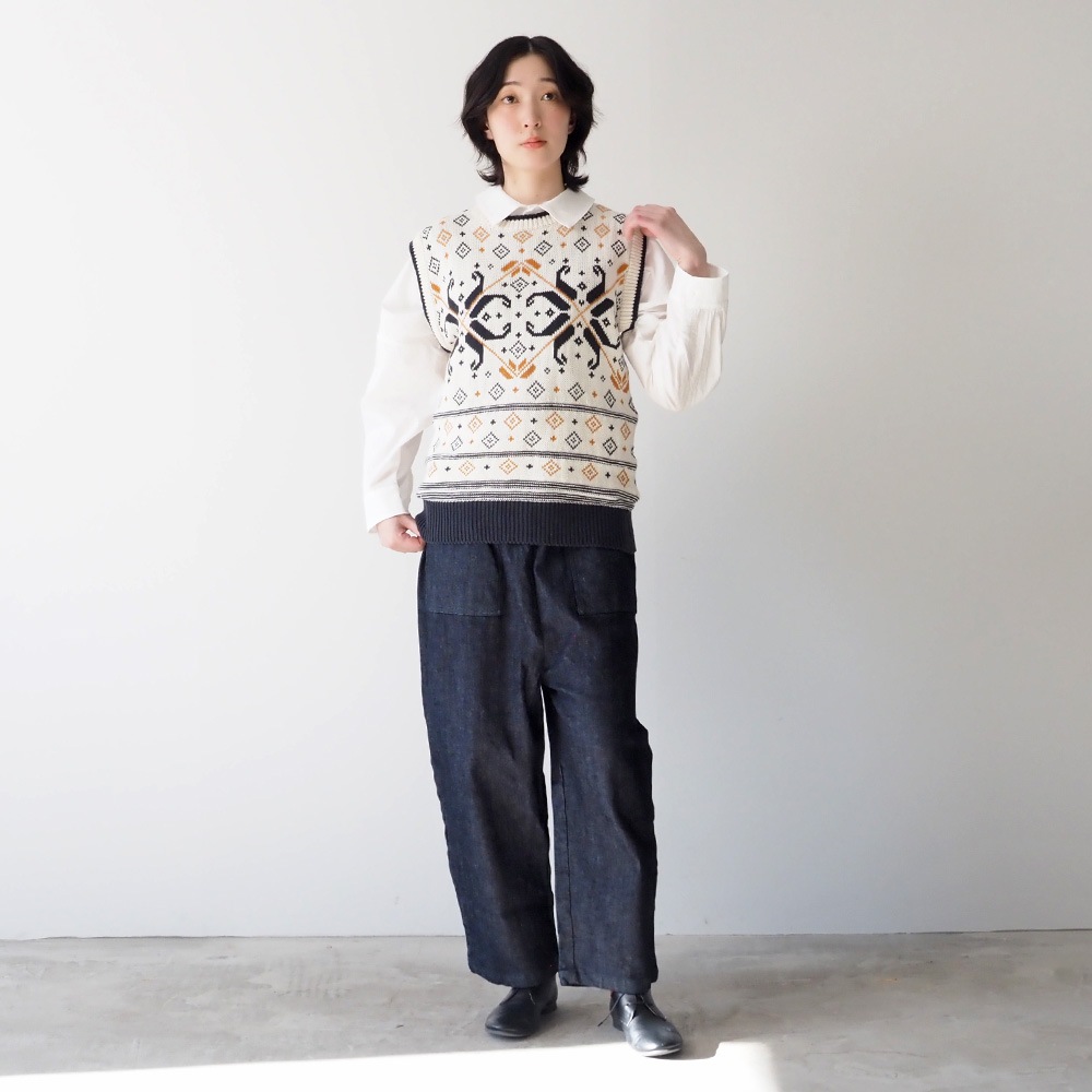 NARU(ナル) コンパクトヤーン 雪柄ケーブルベスト 666400