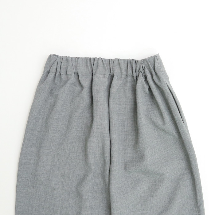 NARU(ナル) リネンライクリノシャンブレー スリムパンツ 654941
