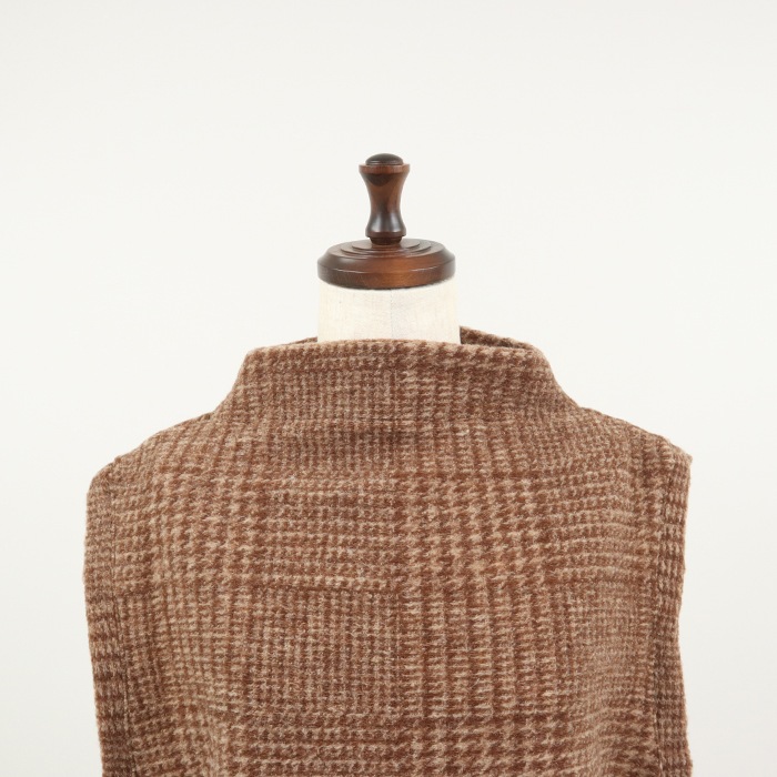 NARU(ナル) イタリアンエアリーグレンチェック ハイネックベスト 656251