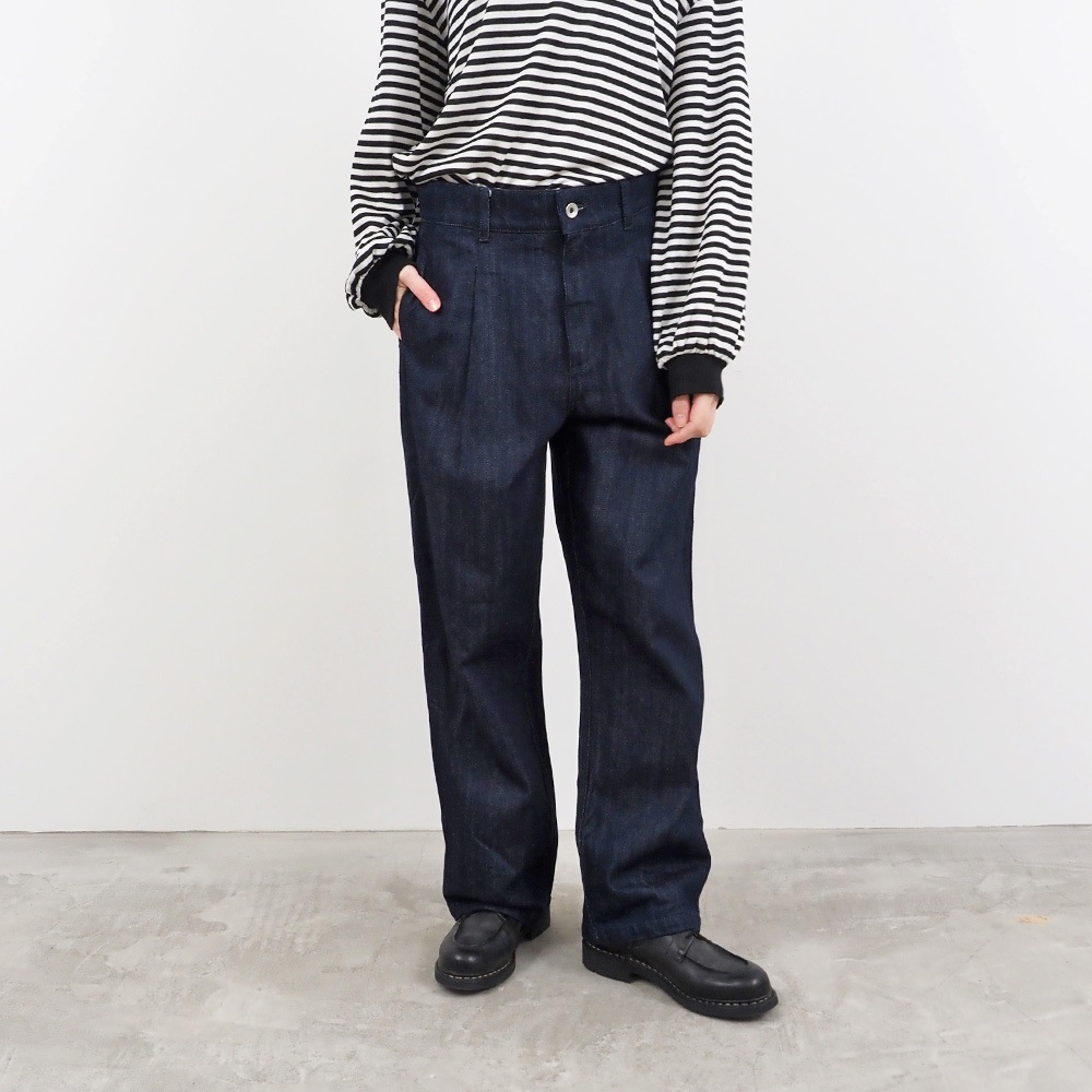 NARU(ナル) 12ozデニムタックストレートパンツ 661825