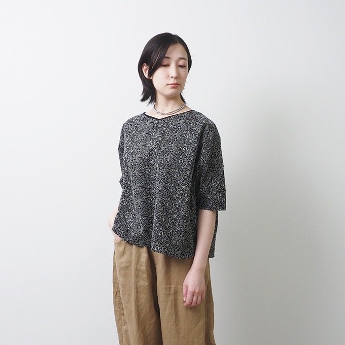 NARU(ナル) 60sローン花柄刺繍 バトーブラウス 654935