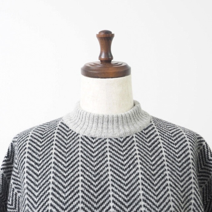 【キナリノコラボ】NARU(ナル) タスマニアラムウール ヘリンボン柄コモドニット KR-TR-02