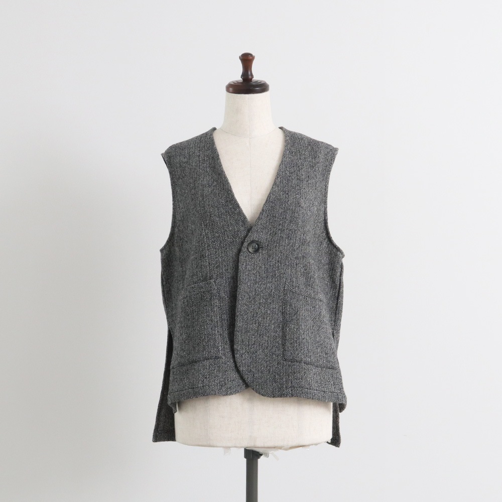 NARU(ナル) ヘリンボーンネップツイード スリットベスト 669902
