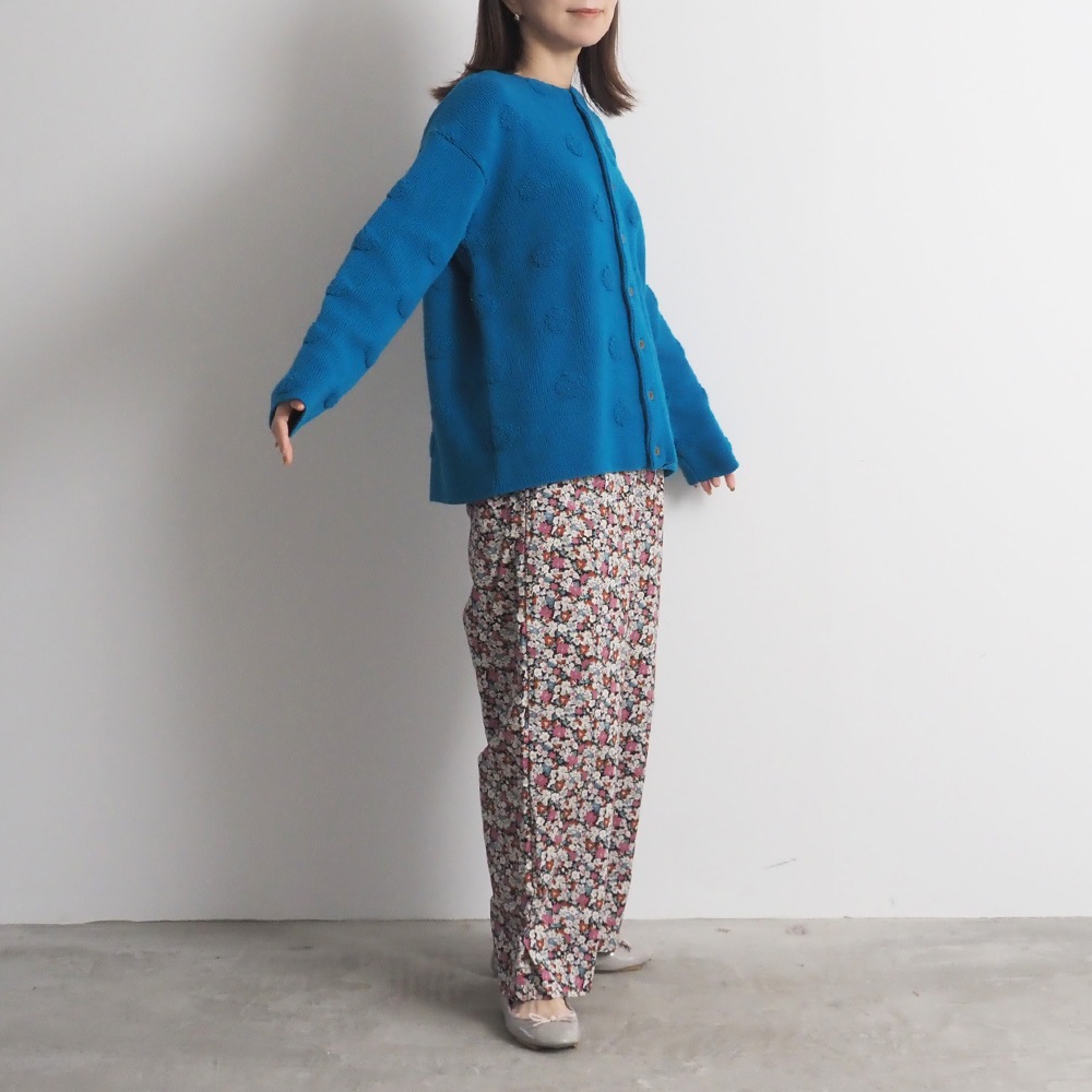 NARU(ナル) 30ビエラ微起毛フラワーワルツ柄 ストレートパンツ 6698061