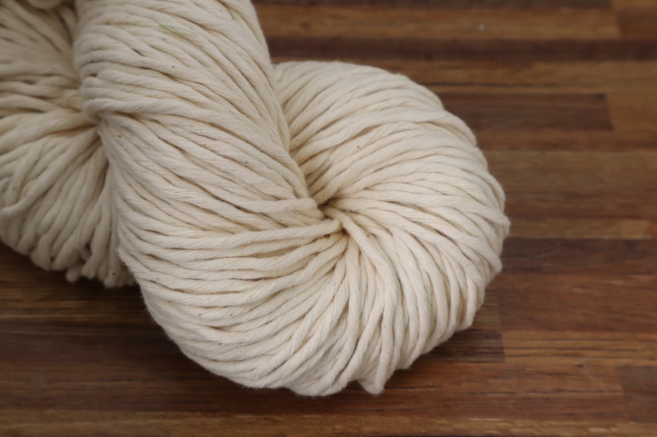 10×48 綿糸片撚(カード糸)