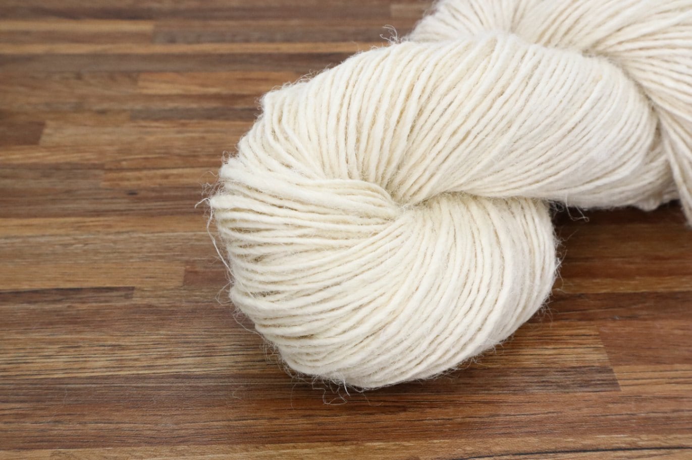 麻紐(ジュート) 32番手 精練晒 綛