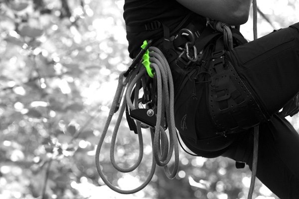 ISC　ネッシー　ランヤードクリップ