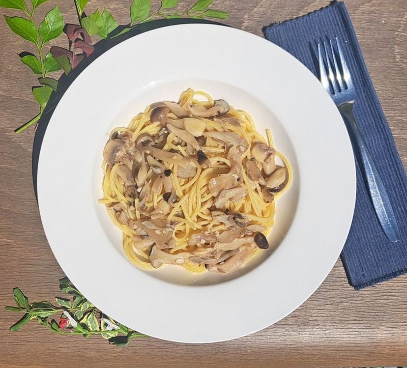 きのこと甲州梅の和風ソース