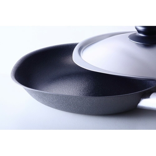 柳宗理 鉄フライパン（蓋付）25cm　ダブルファイバー窒化加工　未使用品 柳宗理/鉄フライパン ダブルファイバー窒化加工 25cm ふた付き