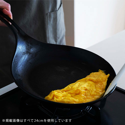 岩鋳 Iwachu 中華鍋 岩鋳 オムレツパン 21cm 送料無料