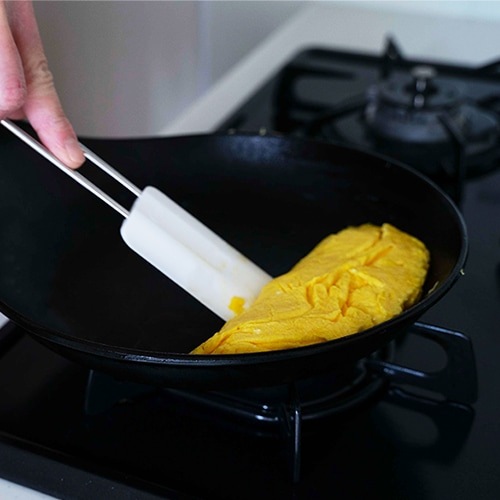 岩鋳 オムレット 22cm ブラックの通販【FLICKCART】