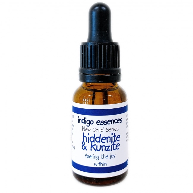 ヒデナイト&クンツァイト[Hiddenite Kunzite]『内なる喜びを感じる』