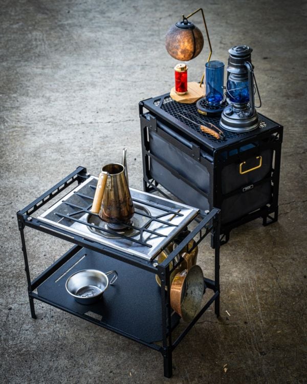 THE STACKING BOX