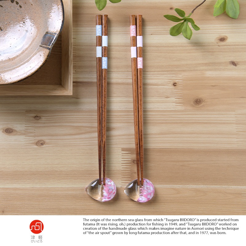 津軽びいどろ 若狭塗の夫婦箸 びいどろの箸置き セット sakura しずく TS-15370