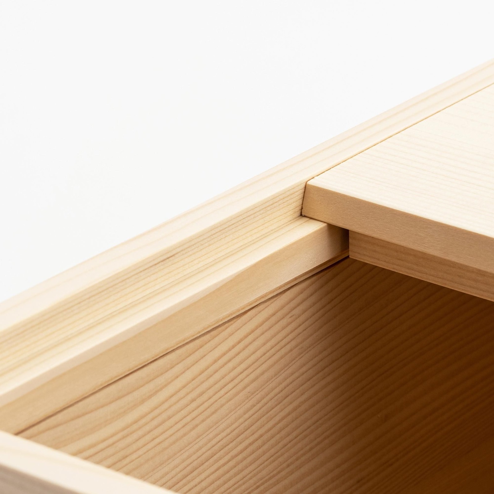 樅100 momi100 最後の１粒まで取り出しやすい米びつ 5kg用