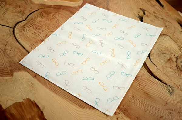 絵便りふきん メガネ