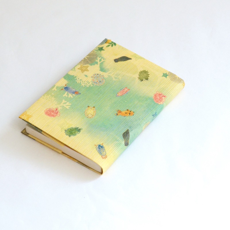 ふすま地ブックカバー文庫　 うみうし