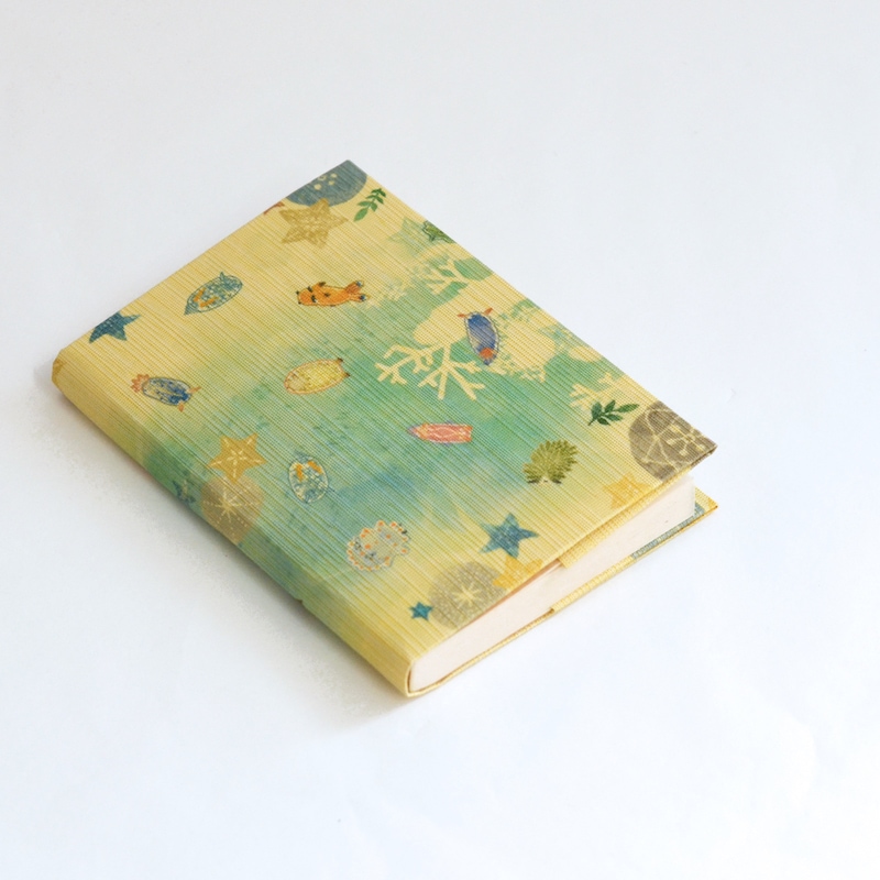 ふすま地ブックカバー文庫　 うみうし