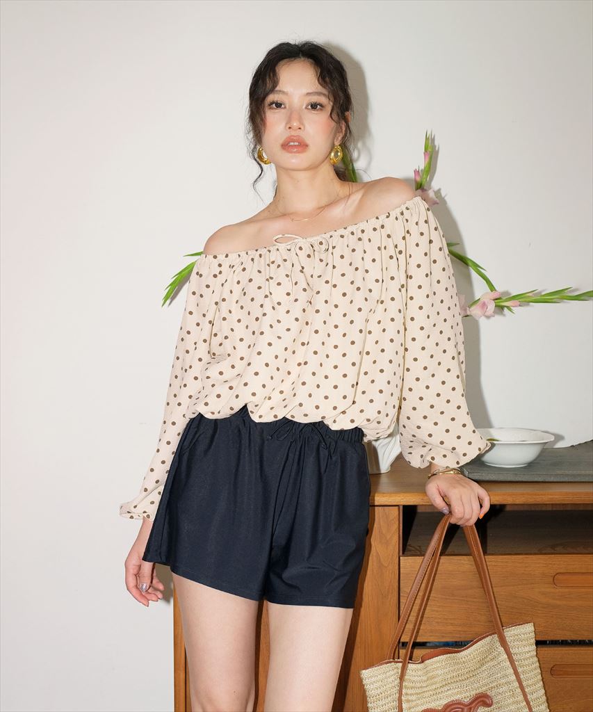 【2025年新作】カバーアップ オフショルダー バルーン セットアップ 体型カバー レディース