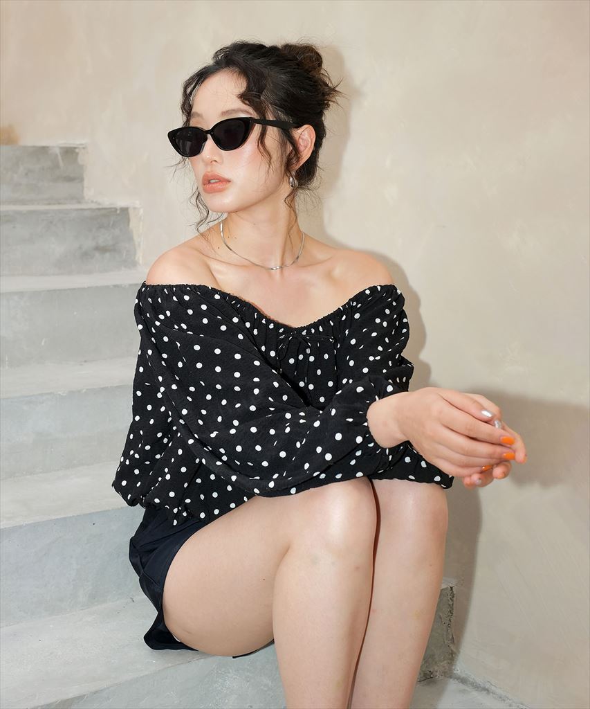 【2025年新作】カバーアップ オフショルダー バルーン セットアップ 体型カバー レディース