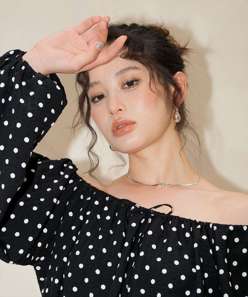 【2025年新作】カバーアップ オフショルダー バルーン セットアップ 体型カバー レディース