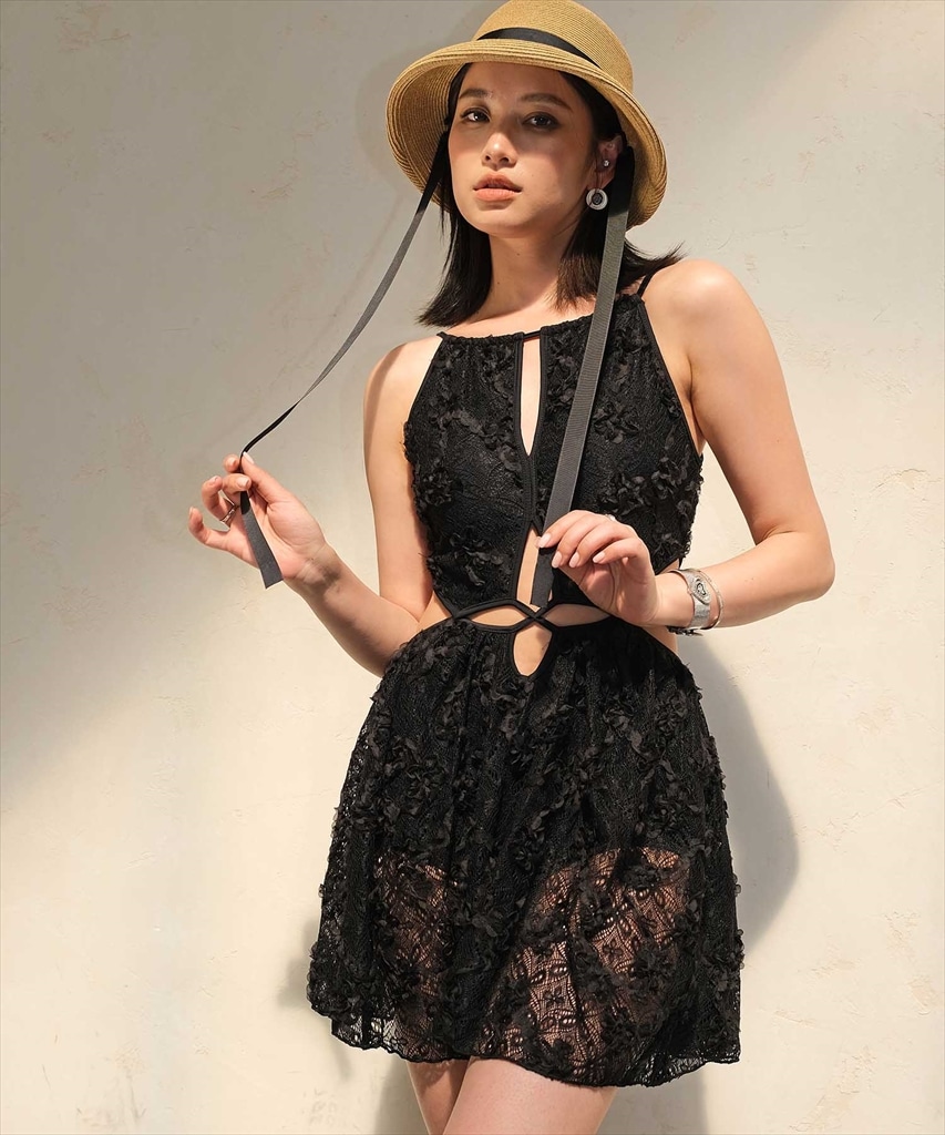 デザインカッティング レース ワンピース水着