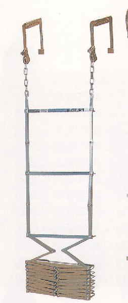 避難はしご（折りたたみ式） 5型（有効長4.62m）