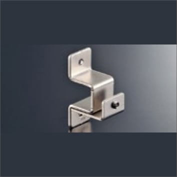 ネットパネル（6ｘ13フレーム）用 壁面取付金具 NPD-OP1/1B パールニッケル ※4個入