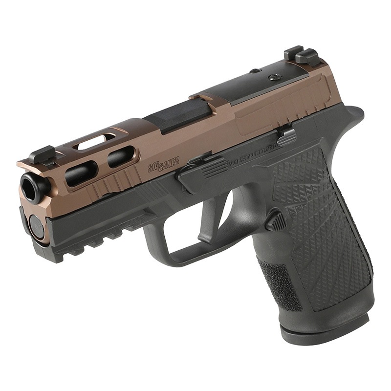 シグP320キャリーウィルソンコンバットフル刻印　国内安全基準品　ロングマグ付き ミリブロNews:ウィルソン・コンバットによる実戦志向のシグ