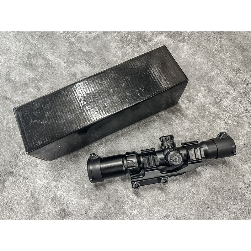 訳あり品】3 color Illuminated 1.5-4×30 イルミネートショート