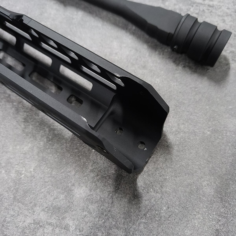 訳あり品】Airsoft Artisan Spearタイプ 10inch M-LOKハンドガード