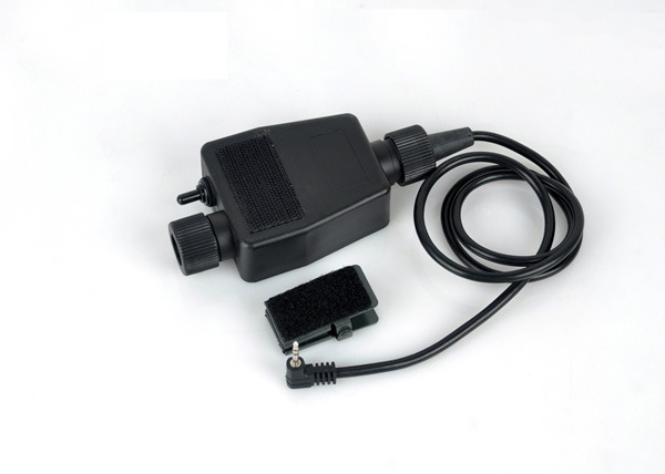 【入手困難】ナショナルRJ-580D 動作品 外部PTT付 Z-Tactical TEAタイプ ミリタリースタンダード PTTスイッチ YAESU Ver