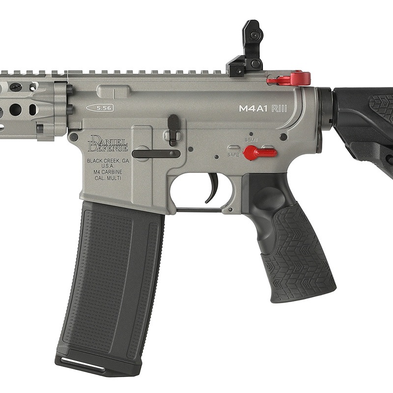 EMG/CYMA Plus CM105ADDL Daniel Defense M4A1 RIII 14.5inch