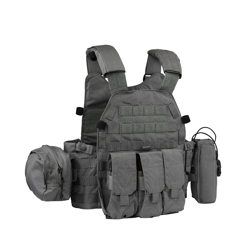 EMERSON LBT6094Aスタイル プレートキャリア 3ポーチ付 Wolf