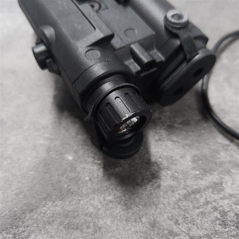 訳あり品】WADSN PEQ-15 LA-5Cタイプ LEDフラッシュライト BK【同梱
