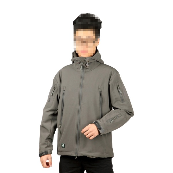 【極美品】ソフトシェルジャケット　BATT HOODED SOFTSHELL